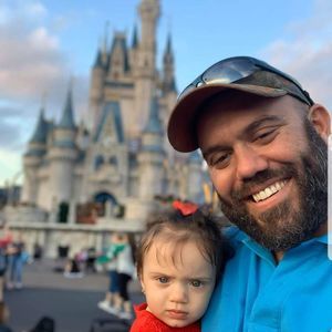 Meet your Posher, Adam